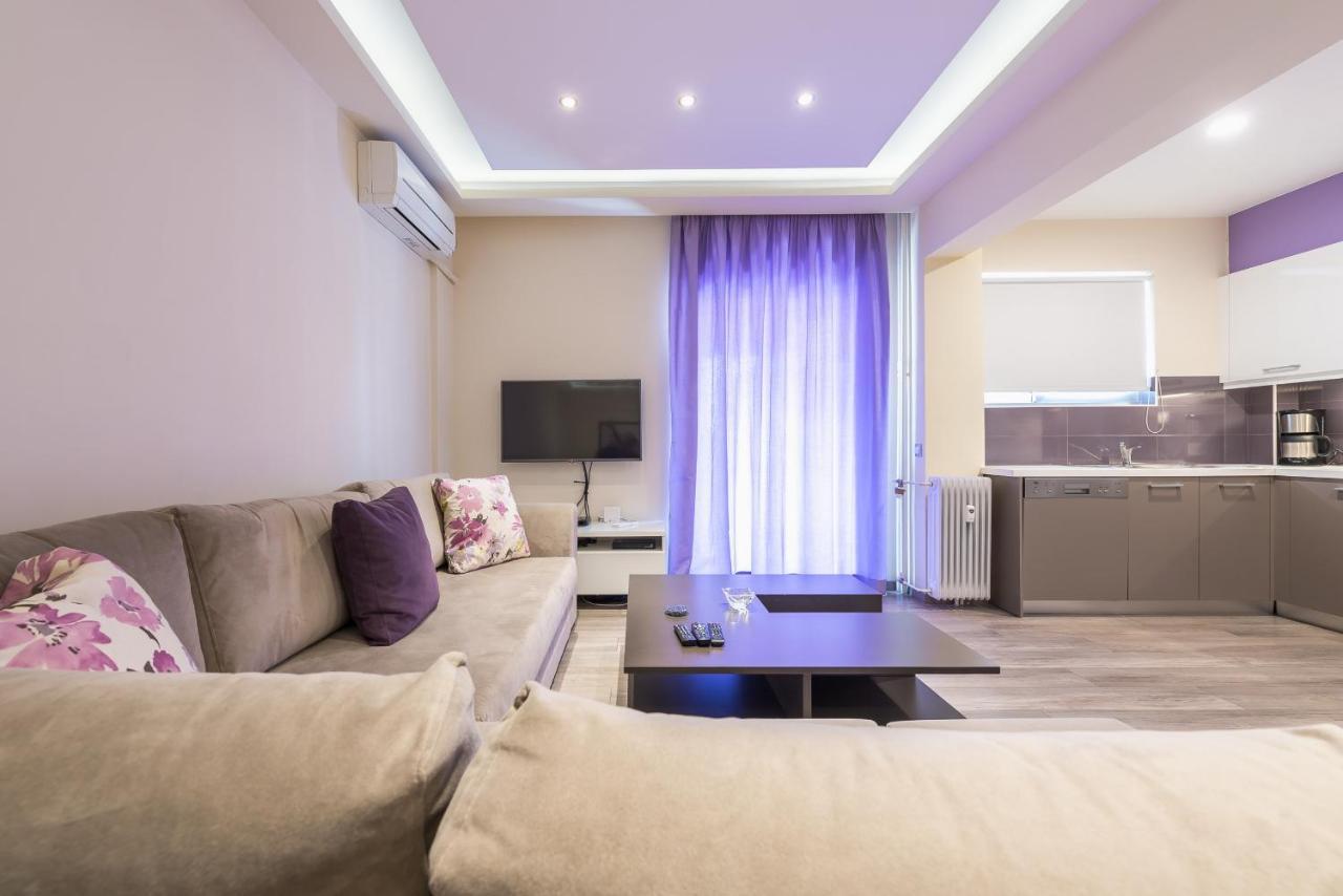 An Impressive 2 Bdr Apt In Glyfada Atene Esterno foto